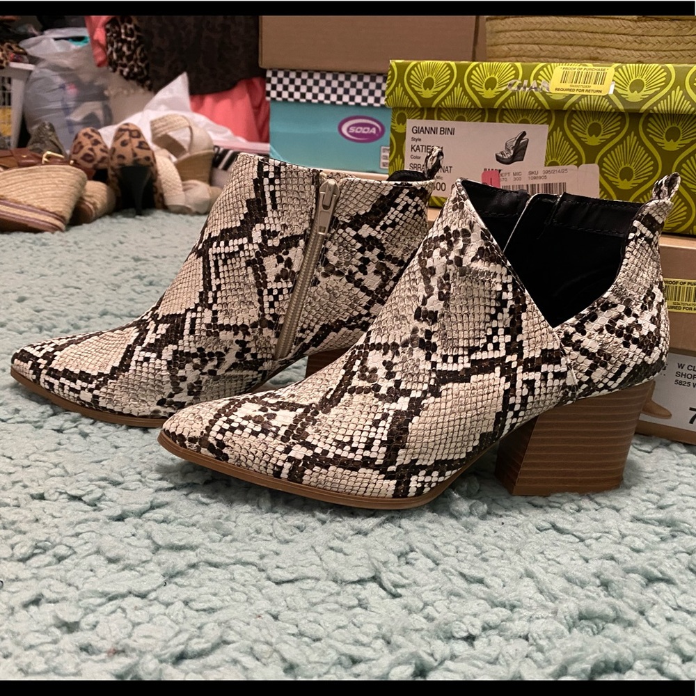 Qupid Snake Print Ankle Boots Size 7 - image 1